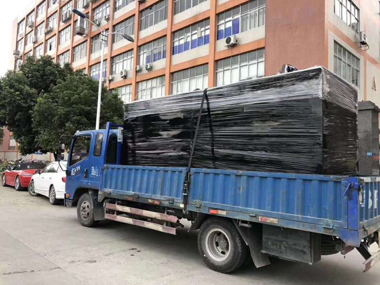 二手康明斯发电机组出口柬埔寨金边